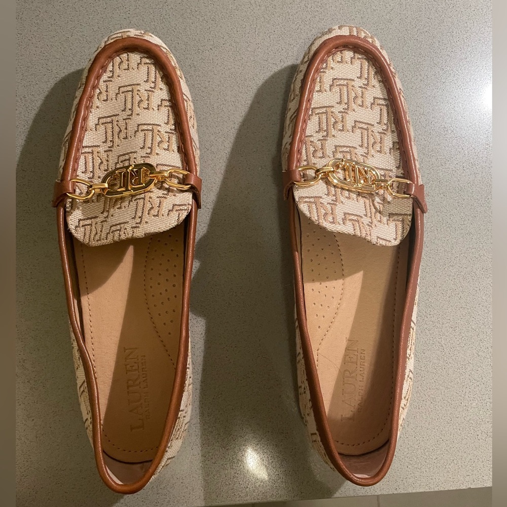Like new Ralph Lauren Loafers